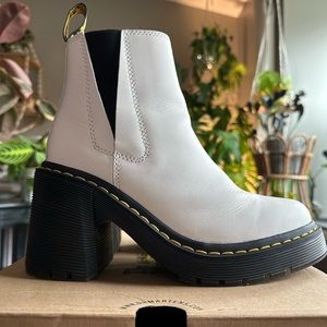 DR. MARTENS SPENCE LEATHER FLARED HEEL CHELSEA BOOTS